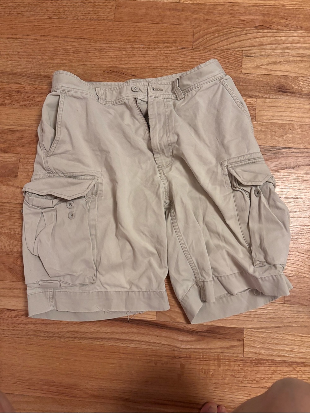 Ralph Lauren Men's Cargo Shorts in Light Khaki